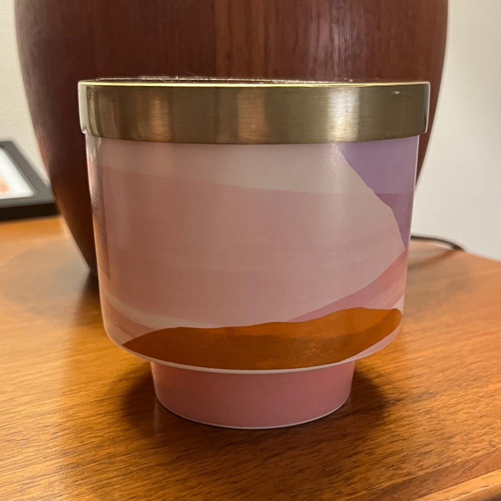 Illume Elegant Pink and Gold Candle Holder with Contemporary Design